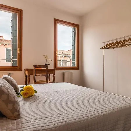 Appartement Spirito Santo Canal View By Lionhost Venise