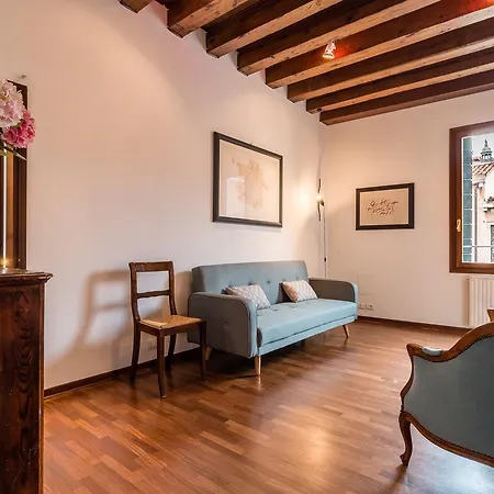 Apartment Spirito Santo Canal View Venice